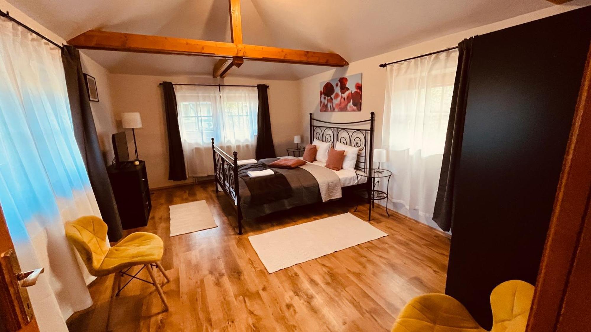 Strigonia Apartman Esztergom Exteriör bild