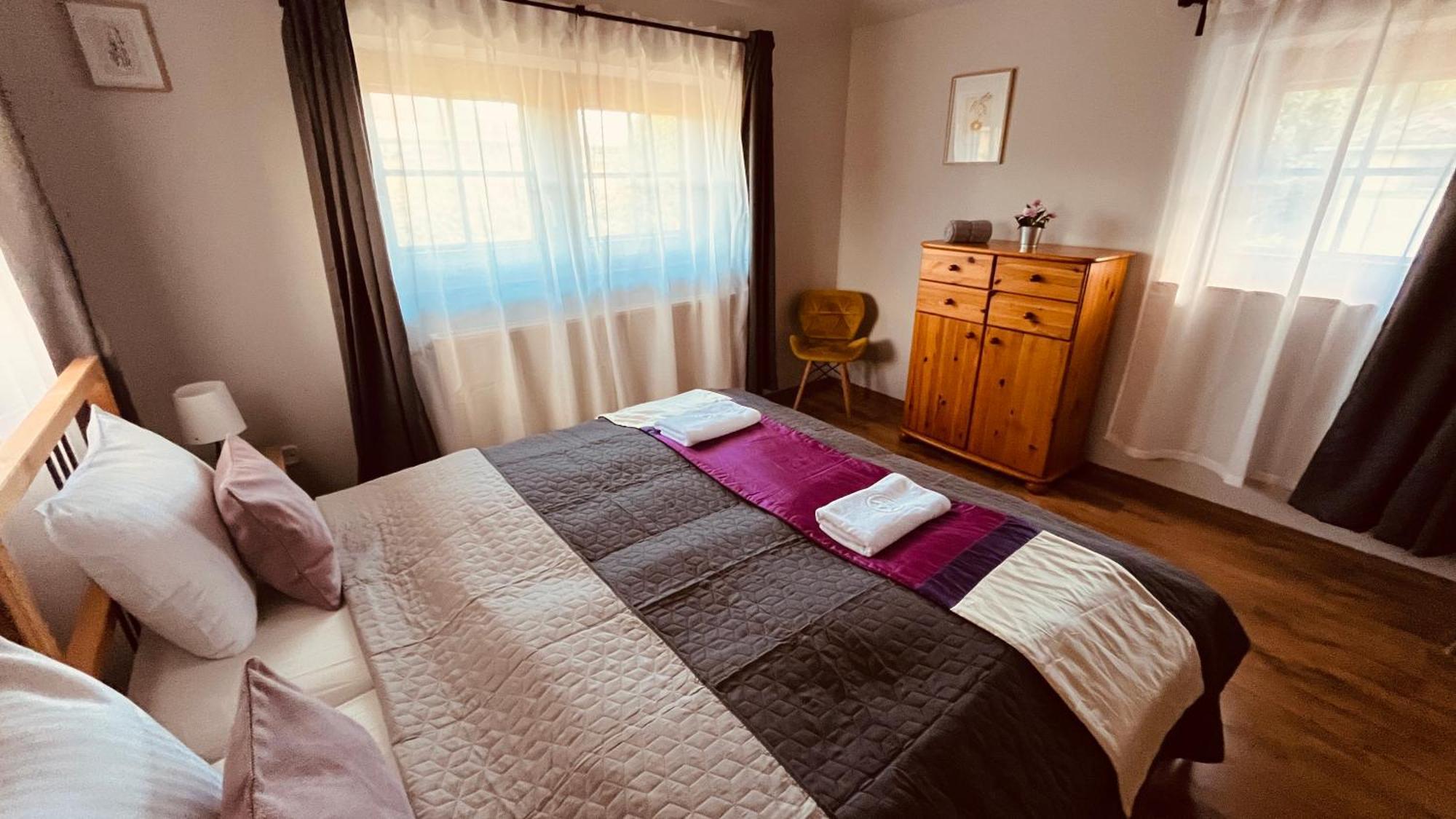 Strigonia Apartman Esztergom Exteriör bild