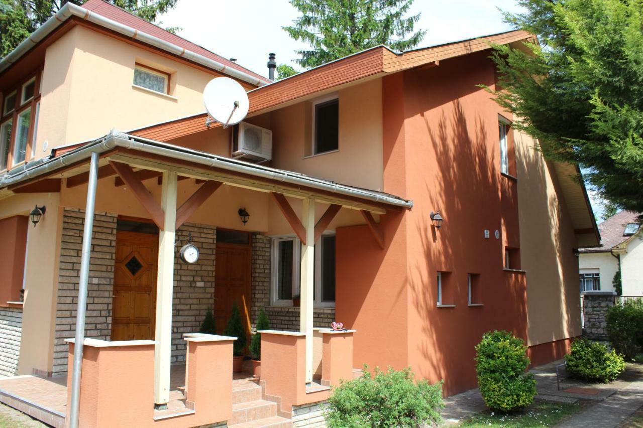 Strigonia Apartman Esztergom Exteriör bild